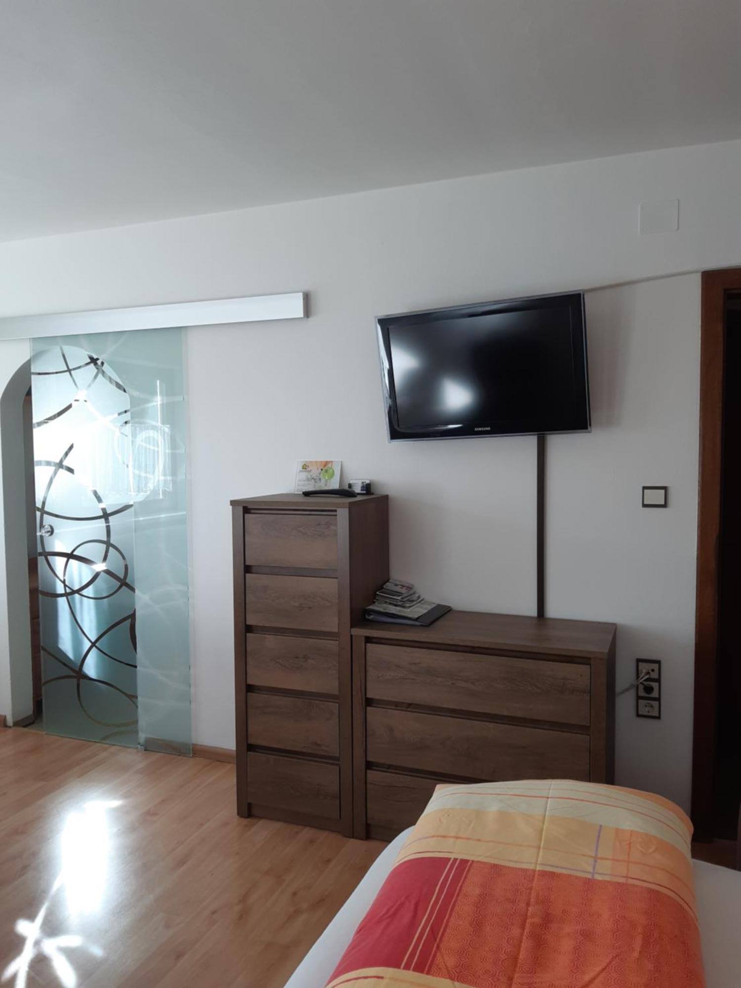 App Brunner Apartment Olang ภายนอก รูปภาพ